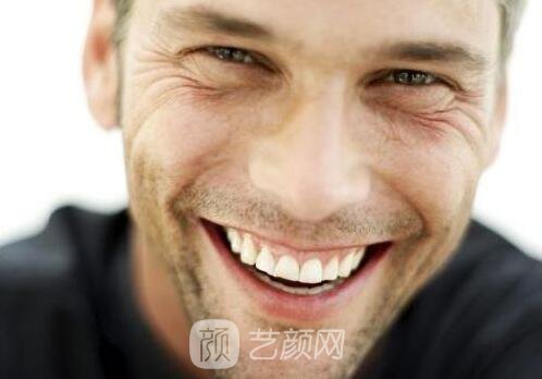 丽江哪个医院做去眼袋的手术好