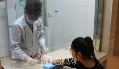 假体丰胸前注意事项