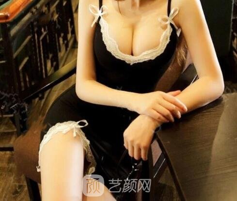 做了隆胸手术会被别人摸出来吗？