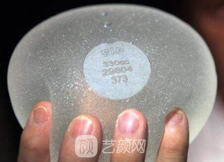 假体丰胸和真胸的差别