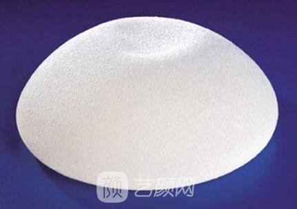 假体丰胸和真胸触感如何?