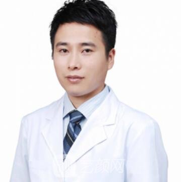 王朝根