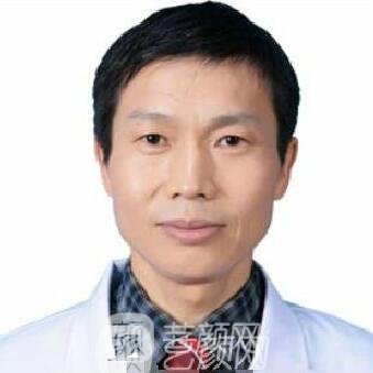 杨光成