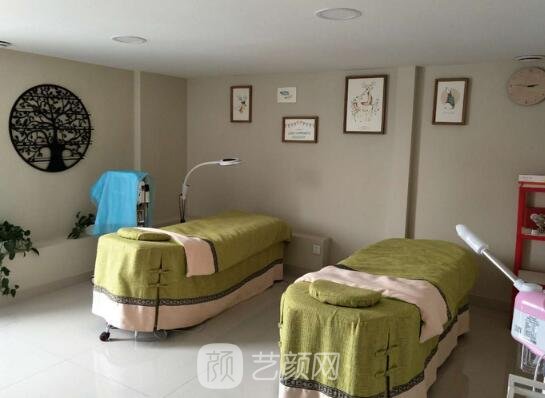 呼和浩特闫德雄医疗美容诊所