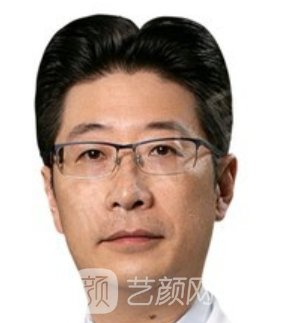 吕坚伟