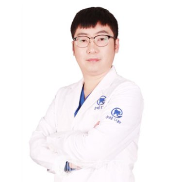宁伟力