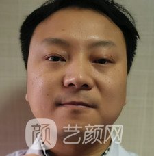 朱亮