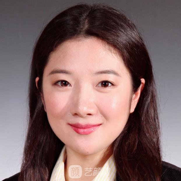 李晶