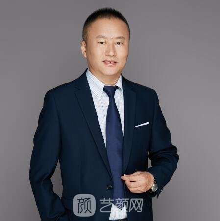 冯志威