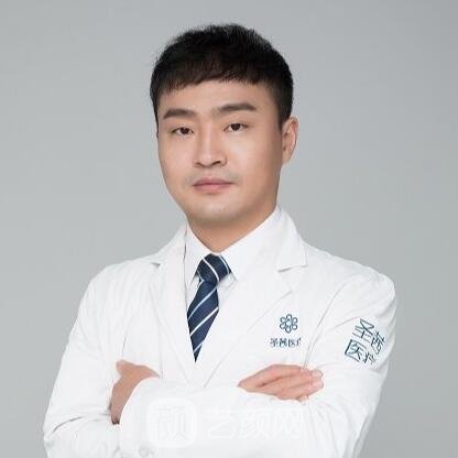 卢飞宇