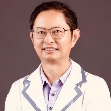 黄东源