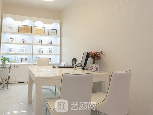 重庆凤冠医疗美容诊所