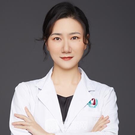 詹炜卿