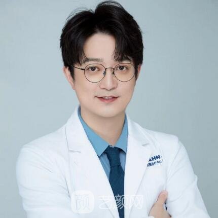 AHANJUNGWOO