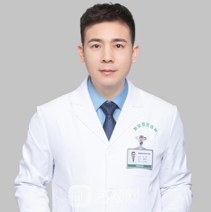 李勇