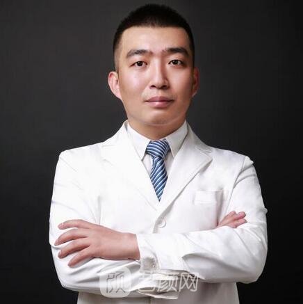 黄利军