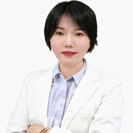 邓云霞