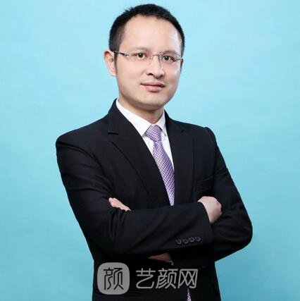 王强