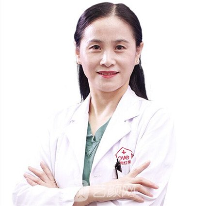 李宏
