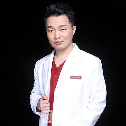 戴震洲