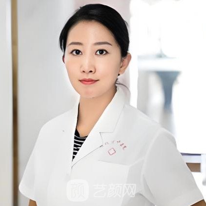 李秋霞