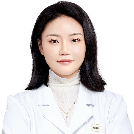 李亚芳