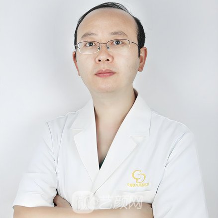 范俊