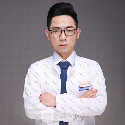 李国明