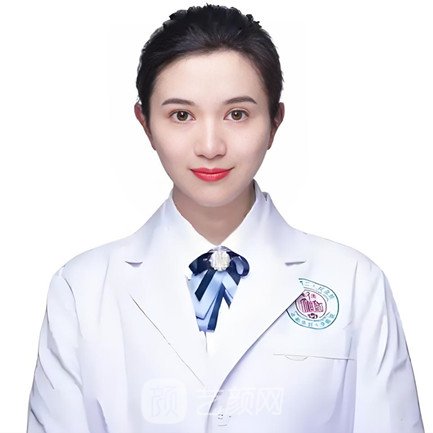 刘怡