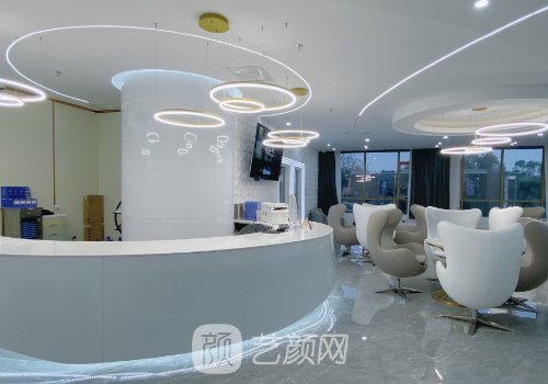 长沙叶甄美整形失败案例