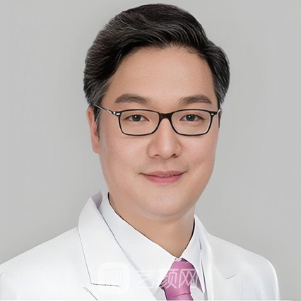 闵英俊