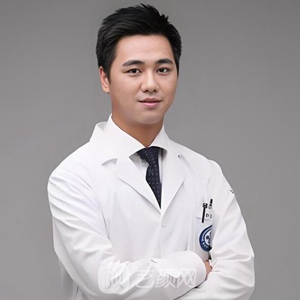 黄红云