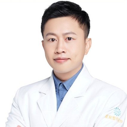 林昀