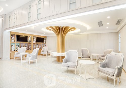 秦晓鹏做的双眼皮怎么样