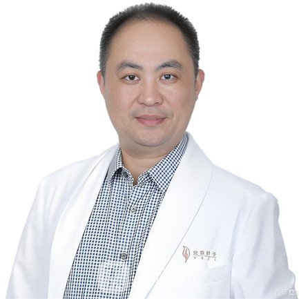 杨斐