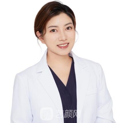 王佳佳