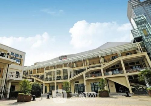 任钟赫鼻子是网红风格吗