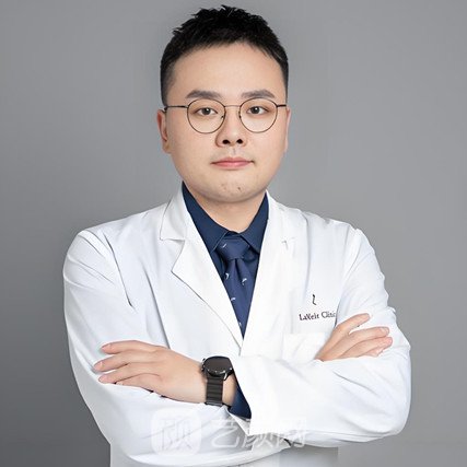 刘若鹏