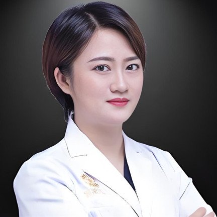 邹佳