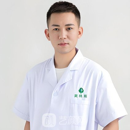 杨明