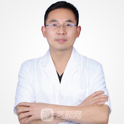 李毅