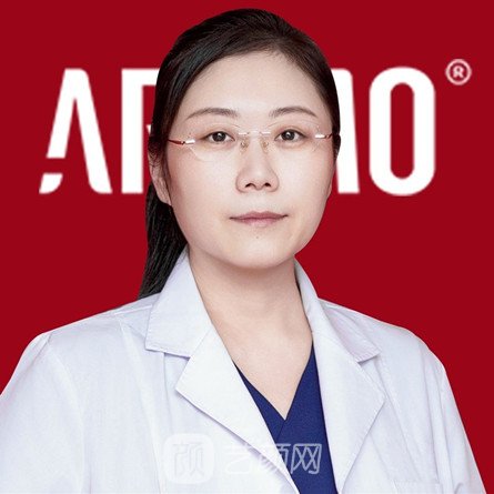 周伟