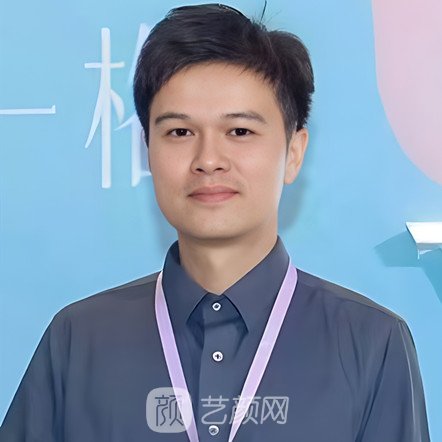 何颖斌