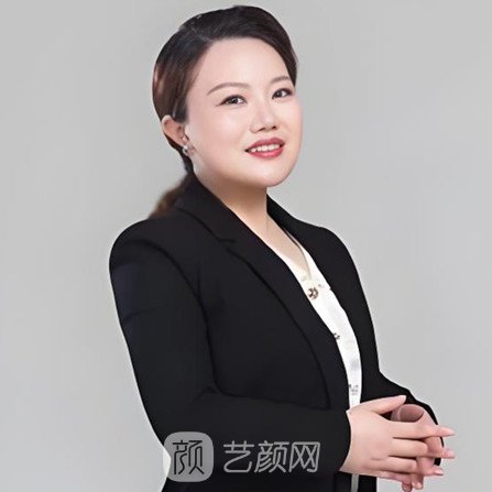 王成露