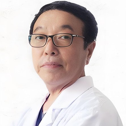 姜龙白