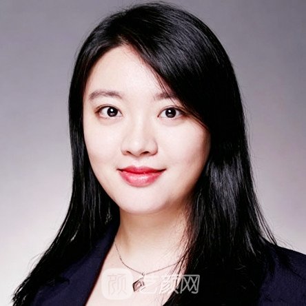 张斐然