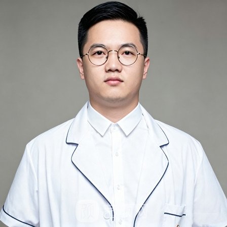 纪仁马