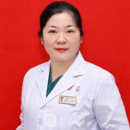 杨霞
