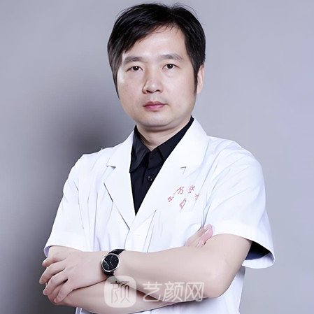 黄庆武
