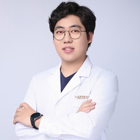张子豪
